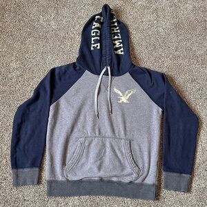 American Eagle Mens Small Hoodie Navy & Gray Raglan.